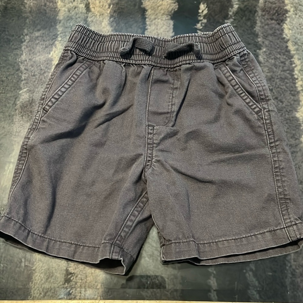 Grey 2T shorts